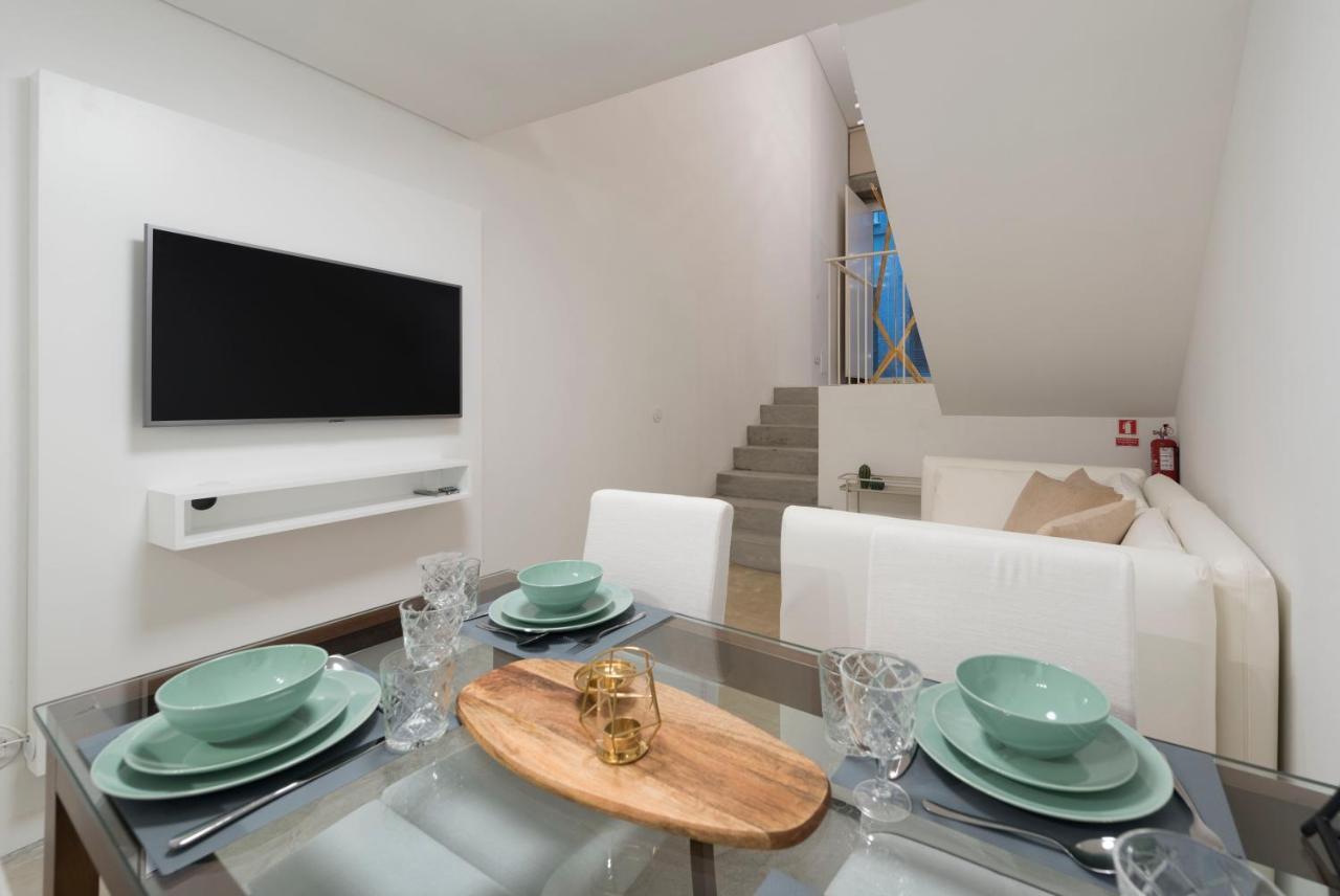LovelyStay - Hidden&Quiet Duplex next to São Bento Station Porto Exterior foto