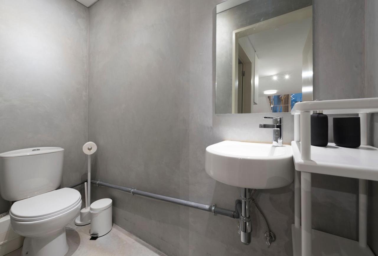 LovelyStay - Hidden&Quiet Duplex next to São Bento Station Porto Exterior foto